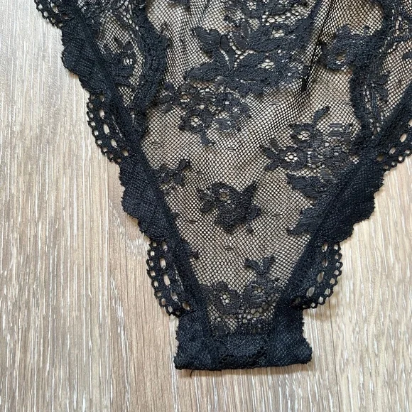 Victoria's Secret Very Sexy Lace Teddy SET